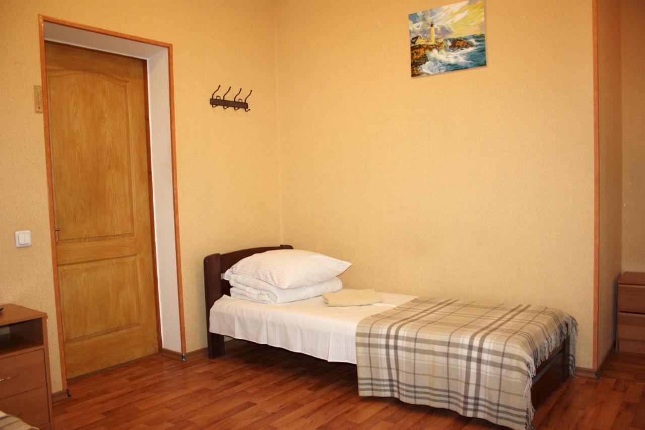Inn Khlibodarskiy Khlibodarske Exterior foto